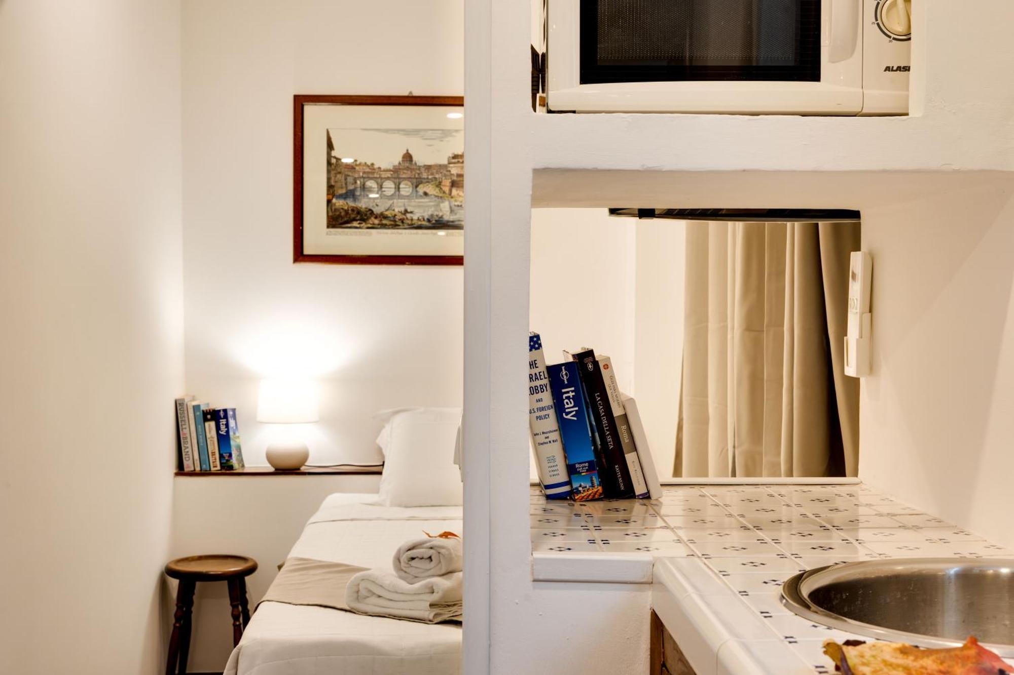 Clavdia Mini Flat Hotel Roma Ngoại thất bức ảnh